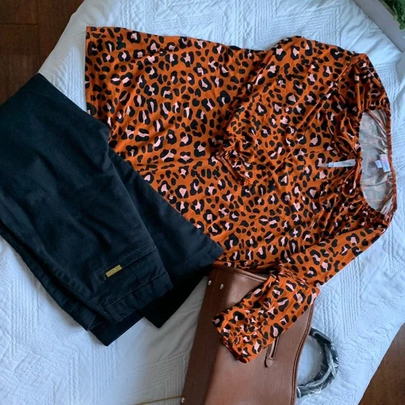 BNWT Debra “peasant shirt” - Picture 5 of 6